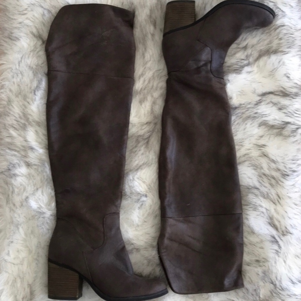 Hinge OTK boots size 7.5